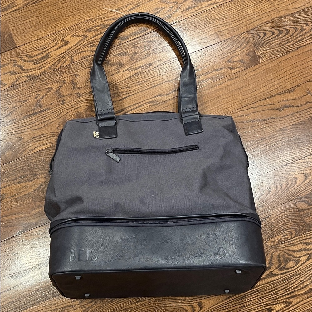 BEIS Black and Gray Travel Bag